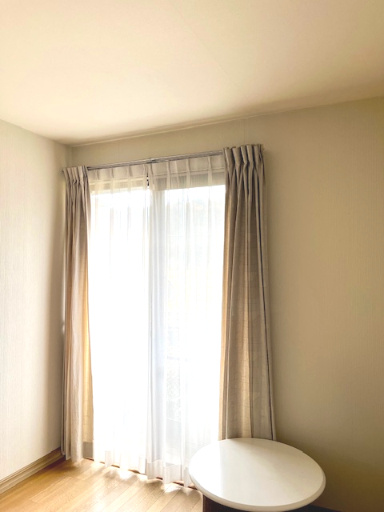 高島市安曇川町南古賀中古戸建の洋室