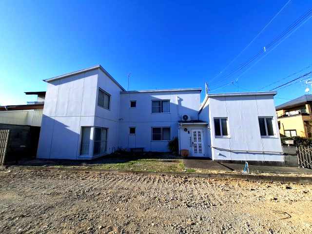 売中古戸建　静岡市葵区上足洗１丁目の外観|建物外観です！南西～北東に長い建物です！
