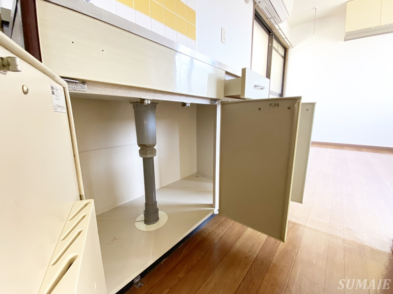 メゾン・ド・アビルテの収納|キッチン収納スペースです☆