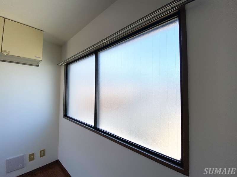 メゾン・ド・アビルテの内装|大き目の窓ついてます☆