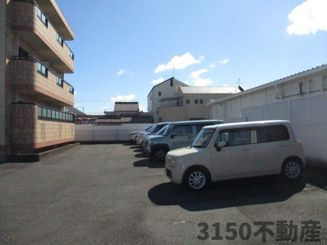 Sun　Graseの駐車場