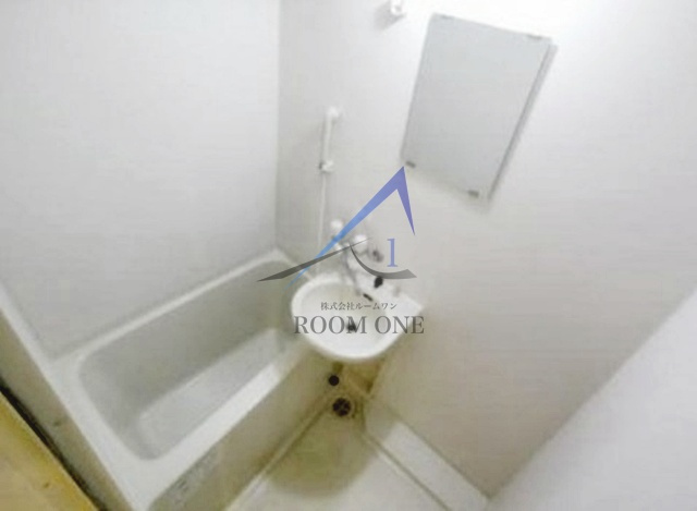 ライジングプレイス板橋の浴室|お風呂です。