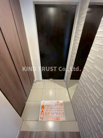 プラウドタワー梅田豊崎の玄関|収納もある玄関です