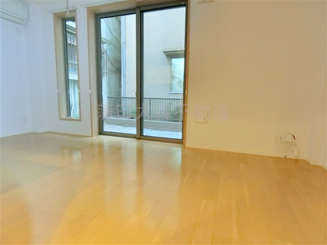 TK Base(ティーケーベースの居間・リビング|LDK