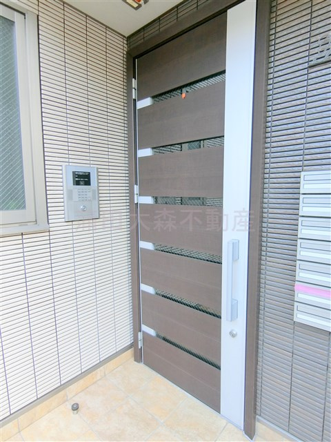 TK Base(ティーケーベースのエントランス|TVモニター付オートロック　エントランス