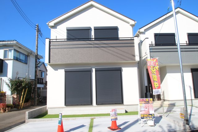 【Heartfull Town】小平市小川町１丁目373番の外観|前面道路は南側幅員約4.0mの私道、接道間口は約7.8m
