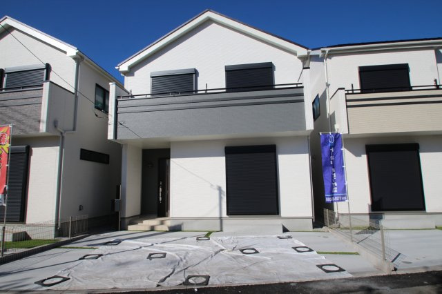 【Heartfull Town】小平市小川町１丁目373番の外観|スーパー「いなげや小平小川橋店」徒歩2分