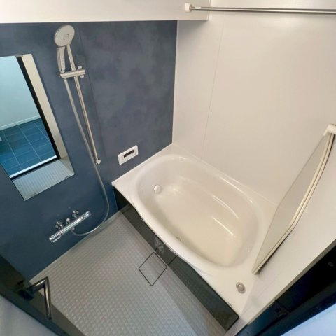 【浴室】 | アムール長者原駅前 | 浴室乾燥機つきバスルーム。お湯張りが楽なオートバス機能搭載です