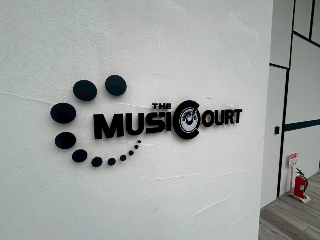 THE MUSIC COURTの外観