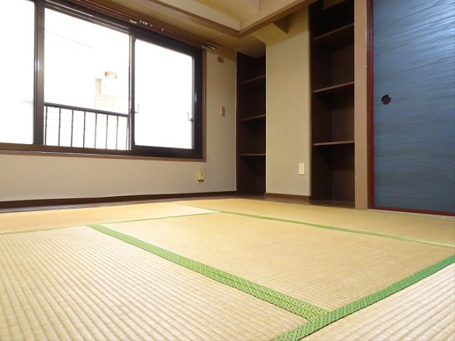 手塚ビルの内装