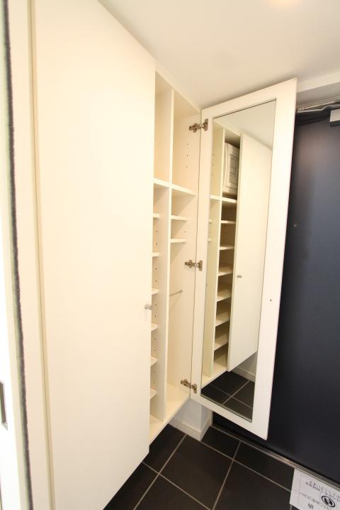 プライムアーバン三軒茶屋の玄関|※参考写真