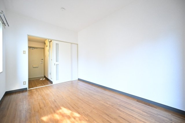 ビインヒルズの洋室