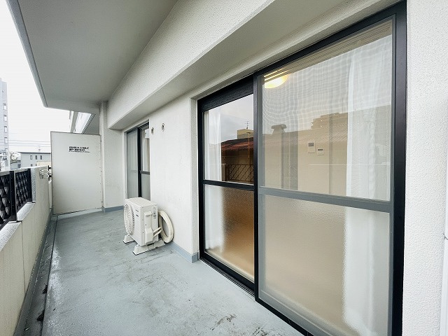 【バルコニー】 | ダイナコート吉塚