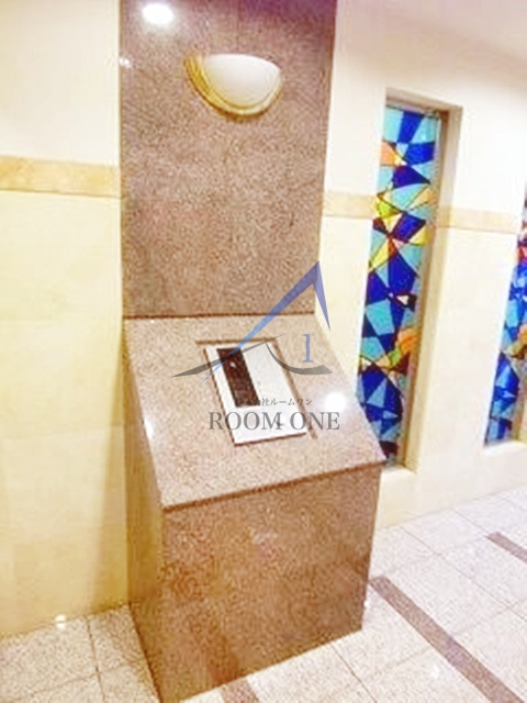 アクロス文京のセキュリティ|オートロックです。