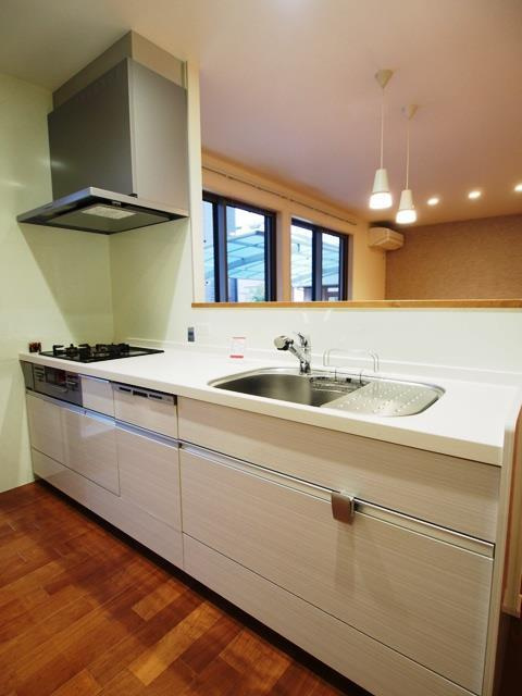 すみれ野１丁目戸建のキッチン