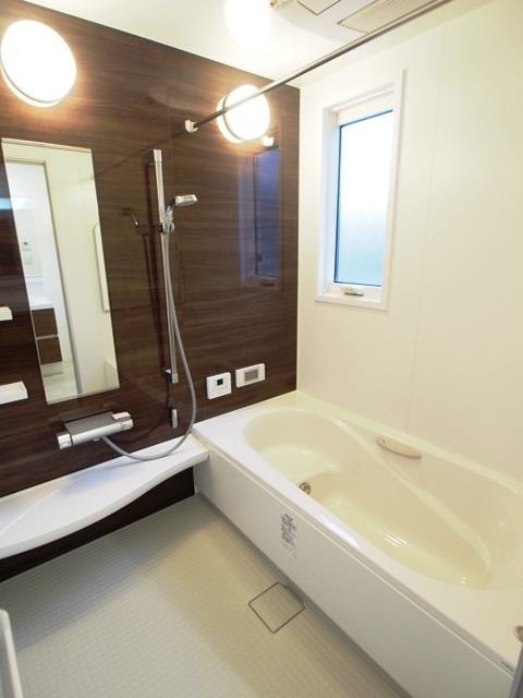 すみれ野１丁目戸建の浴室