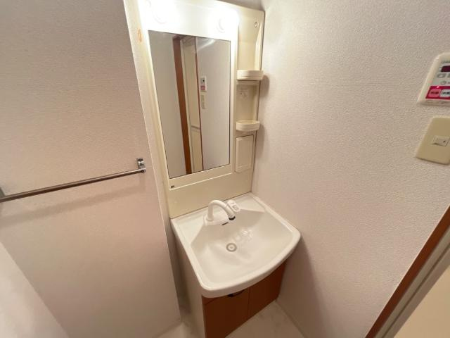 ケイズビューⅡ番館の洗面所|洗髪洗面化粧台