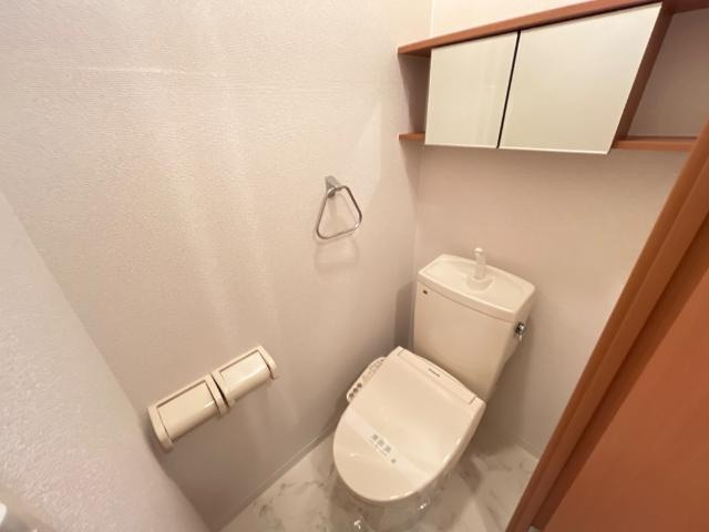 ケイズビューⅡ番館のトイレ|シャワー付トイレ