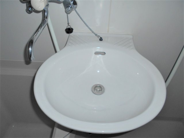 レオパレスグリーンタカタⅡの洗面所