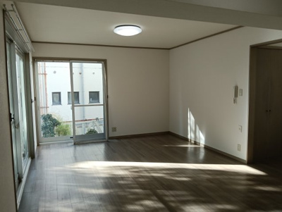 【居間・リビング】 | カサ・デ・ラ・ビエント | 居間です