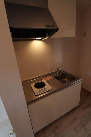 マーサ・ジュネスのキッチン|コンロ付きのキッチンです♪