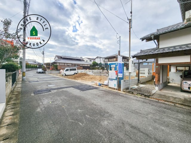 春日市一の谷1丁目第8-4棟（1号棟）の前面道路含む現地写真|見学の時間などお気軽にお問い合わせ下さい。