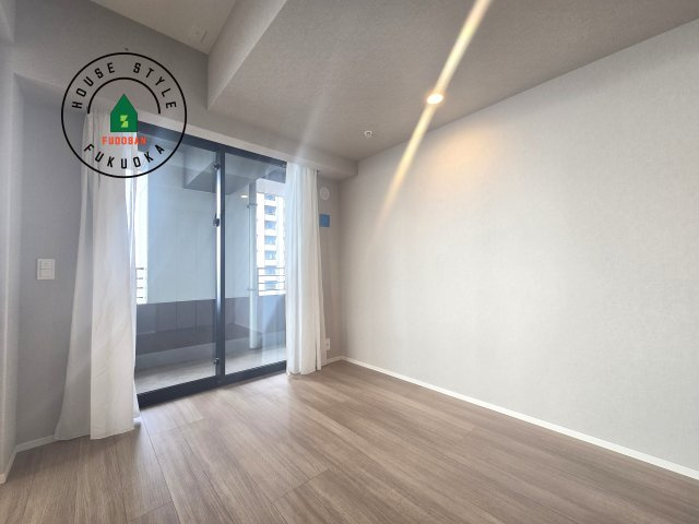 アイランドシティオーシャン＆フォレストタワーレジデンスEASTの洋室|採光良好な洋室は一年中快適に過ごせます。