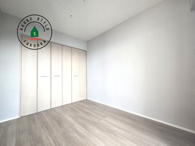 アイランドシティオーシャン＆フォレストタワーレジデンスEASTの洋室|穏やかな光が差し込む室内には、穏やかな時間が流れます。