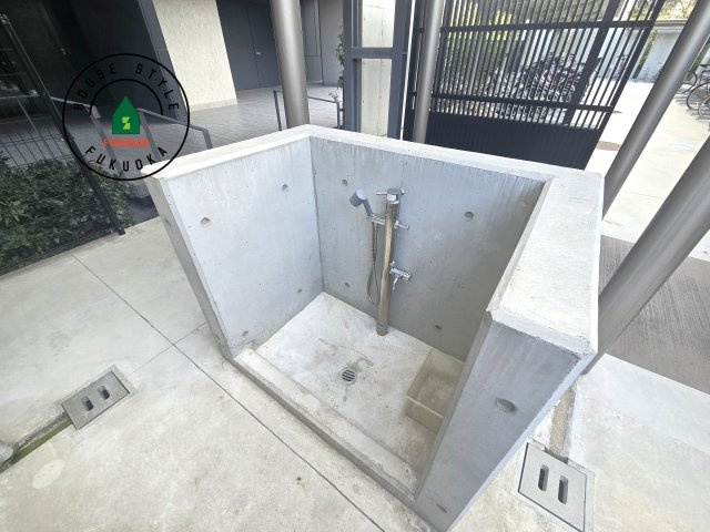 アイランドシティオーシャン＆フォレストタワーレジデンスEASTのその他|共用部にペットの足洗い場があり、散歩帰りもすぐにお手入れできます。