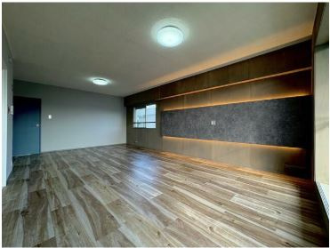 【居間・リビング】 | 聖一色運動場前ハイム 中古マンション