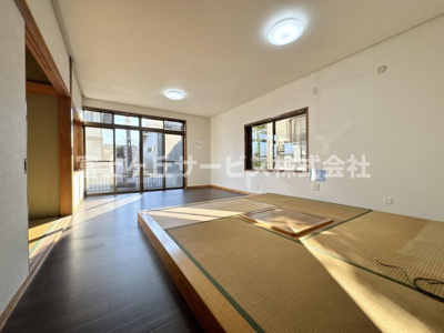 【居間・リビング】 | 焼津市坂本 中古戸建て | リビングです