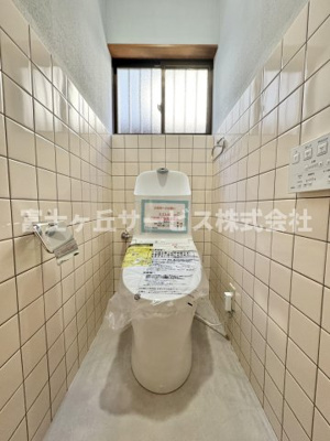 【トイレ】 | 焼津市坂本 中古戸建て | 1Fトイレです