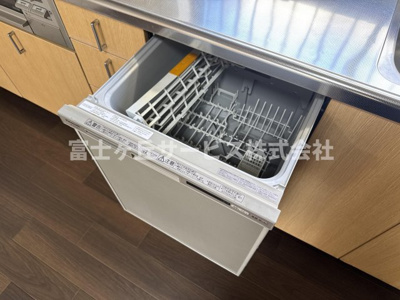 【キッチン】 | 焼津市坂本 中古戸建て | 食器洗浄機がついています