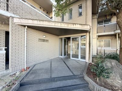 【エントランス】 | メゾン川口