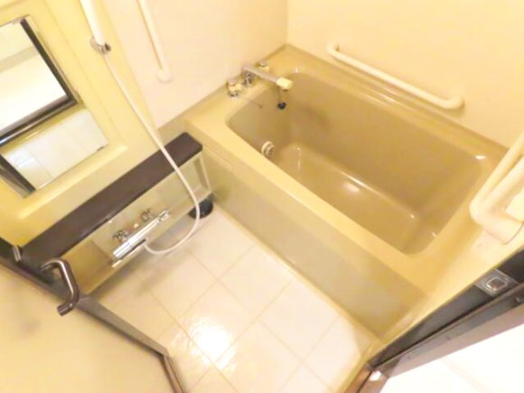 グレイス清水ヶ丘公園の浴室