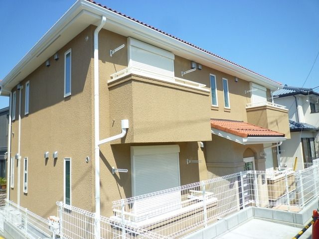 ＤＥＭＡＩＮ　ＣＬＡＩＲの外観