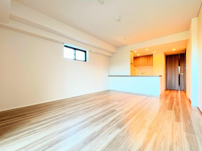 【キッチン】 | ◆ドレッセ横浜　十日市場レジデンス◆ | ◆ご家族の会話がはずむ、開放的なＬＤＫです。休日はお陽さまの光をたっぷりととりこめるぽかぽかリビングで過ごしませんか？