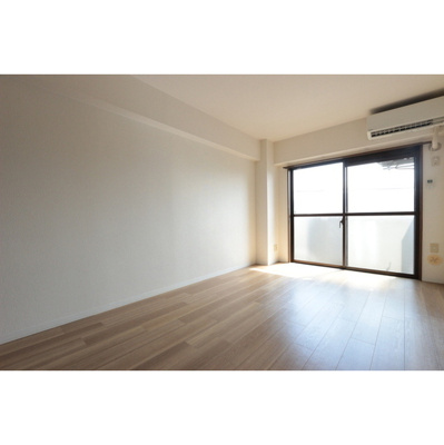 【居間・リビング】 | 洋室7.5帖