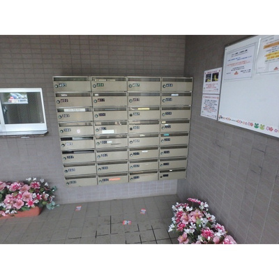 【エントランス】 | 集合ポスト