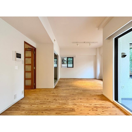 【内装】 | 稜文舘