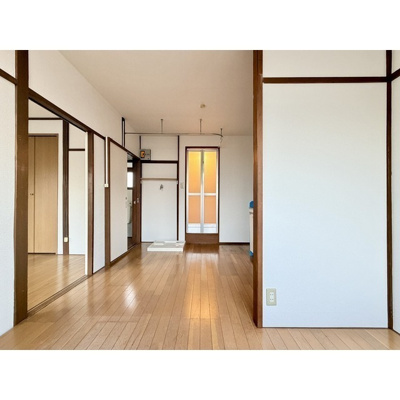 【居間・リビング】