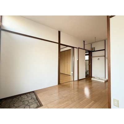 【居間・リビング】