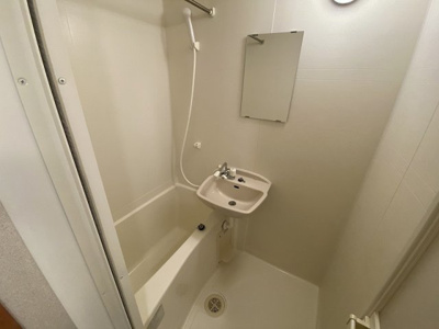 【浴室】 | レオパレス曲野Ⅱ | 設備・仕様は号室により異なる為、現況を優先致します。