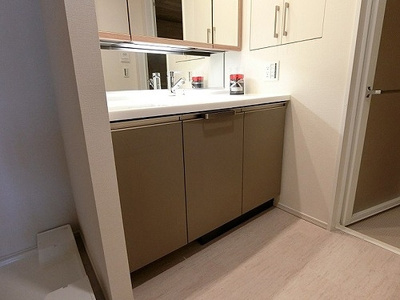 【洗面所】 | グランドメゾン上町台レジデンスタワー | 洗面化粧台　※前回募集時／２０２３年３月の写真