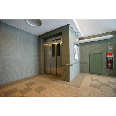 【エントランス】 | ハウス１７１ | エレベーターホール