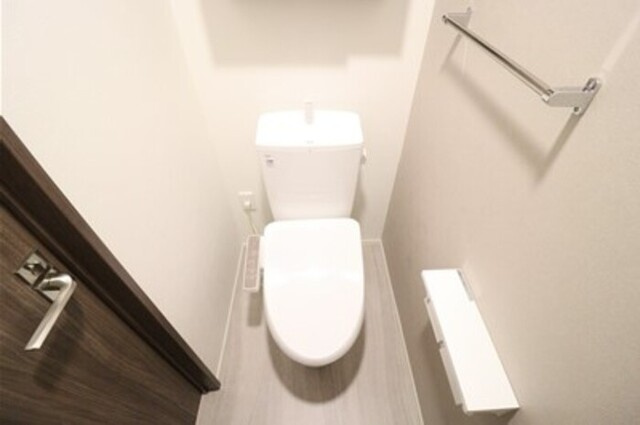 La Maison 表町のトイレ|温水洗浄暖房便座