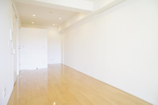 アパートメンツ三田の居間・リビング