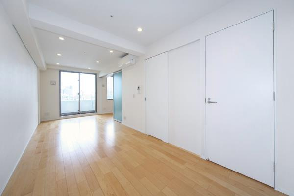 アパートメンツ三田の居間・リビング