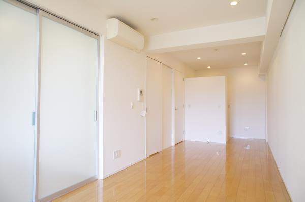 アパートメンツ三田の居間・リビング