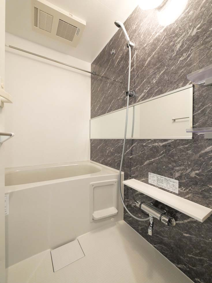 コンポジット渋谷本町の内装